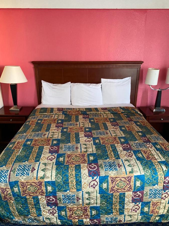 Travel Inn Petersburg Kültér fotó