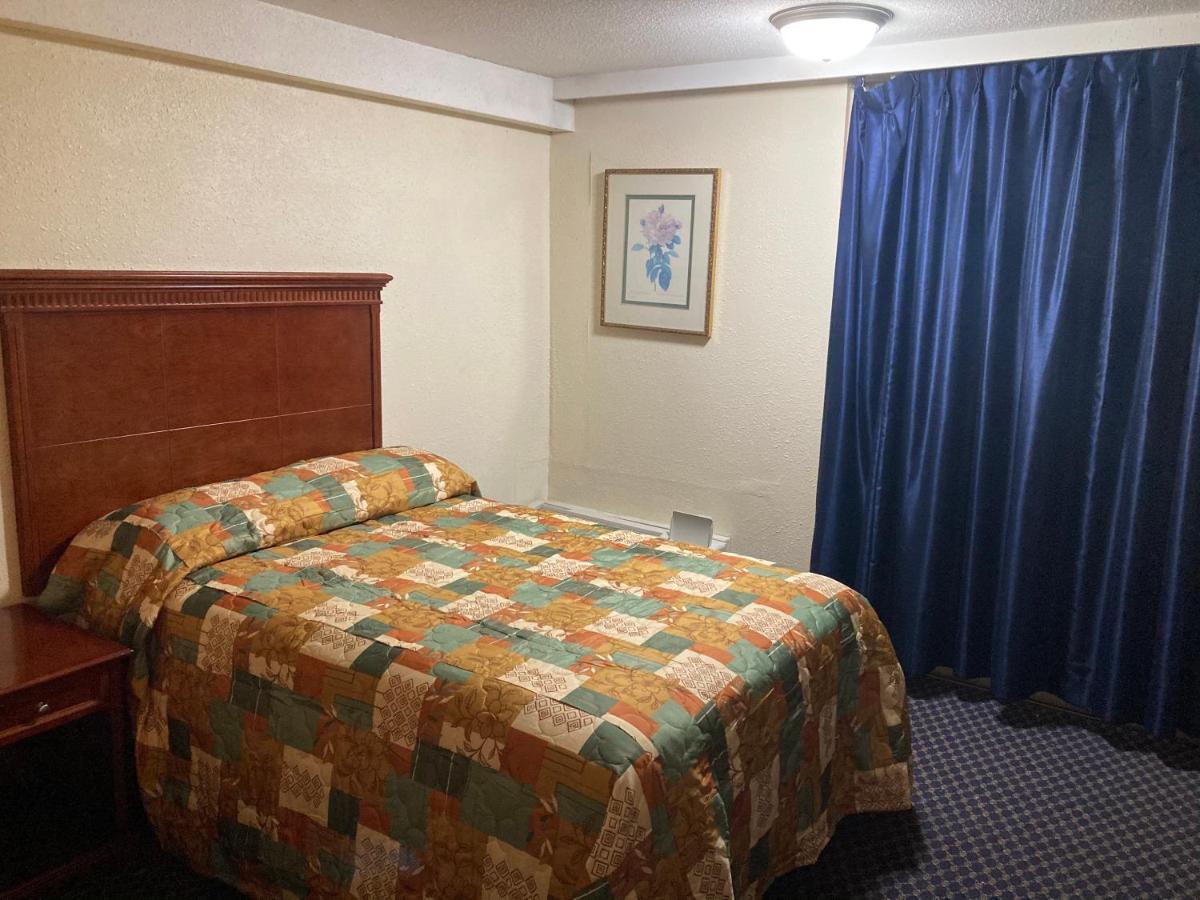 Travel Inn Petersburg Kültér fotó