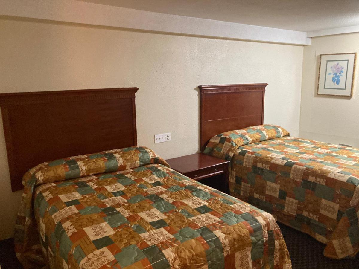 Travel Inn Petersburg Kültér fotó