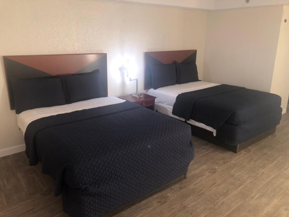 Travel Inn Petersburg Kültér fotó