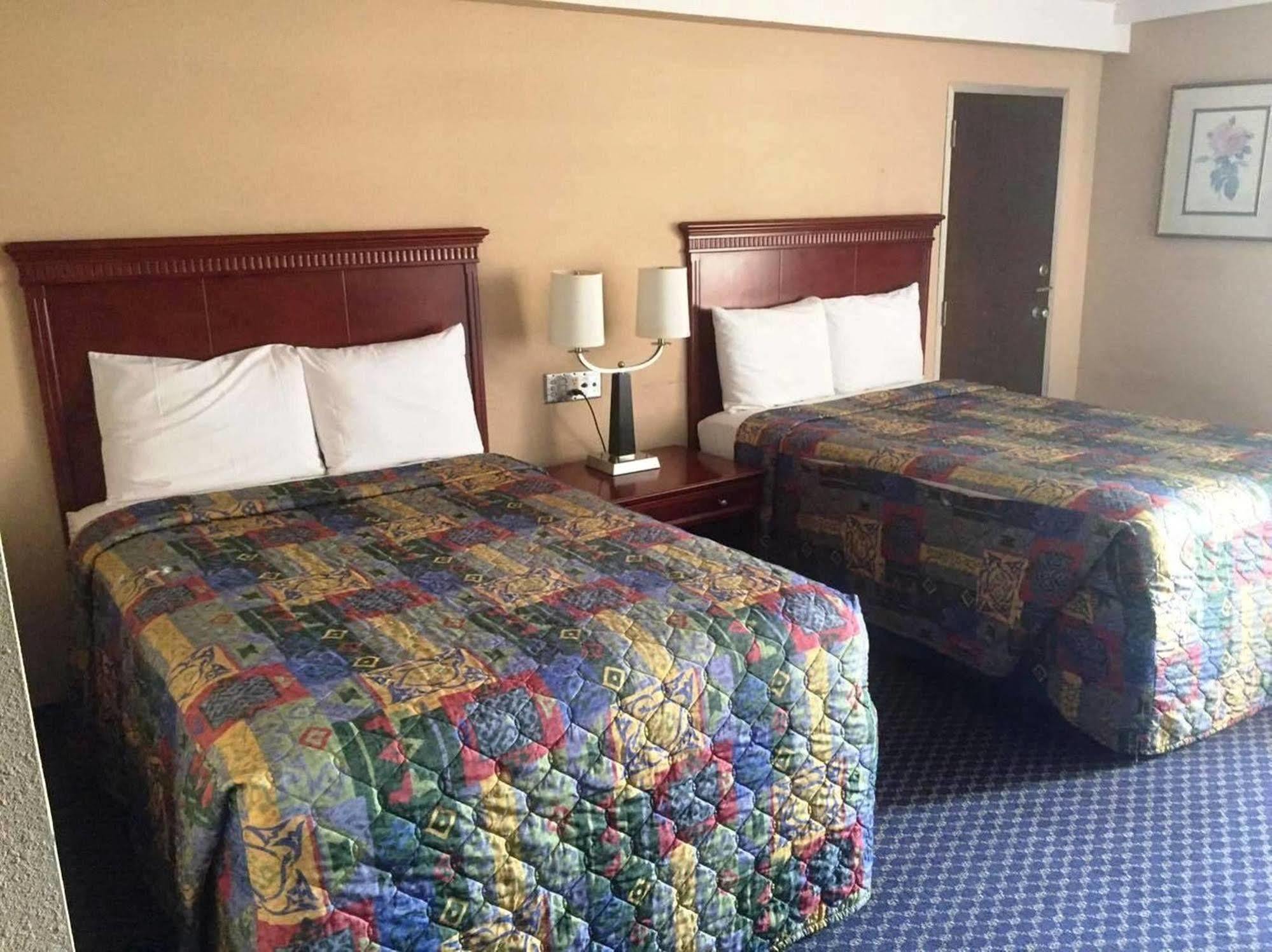 Travel Inn Petersburg Kültér fotó