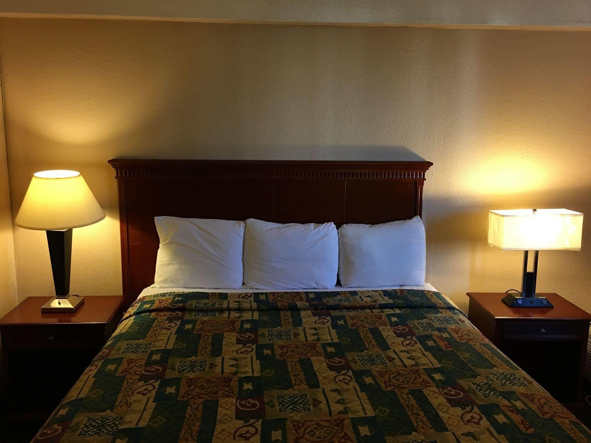 Travel Inn Petersburg Kültér fotó