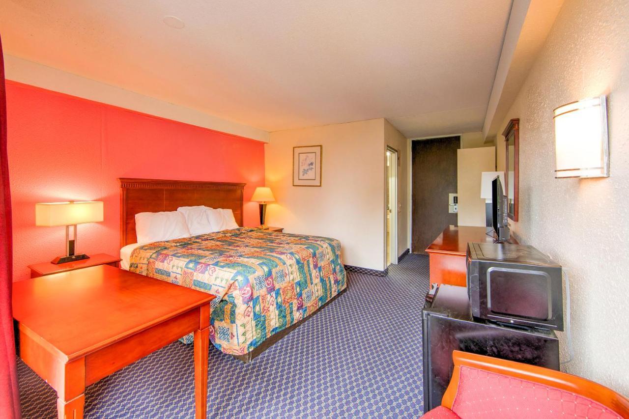 Travel Inn Petersburg Kültér fotó
