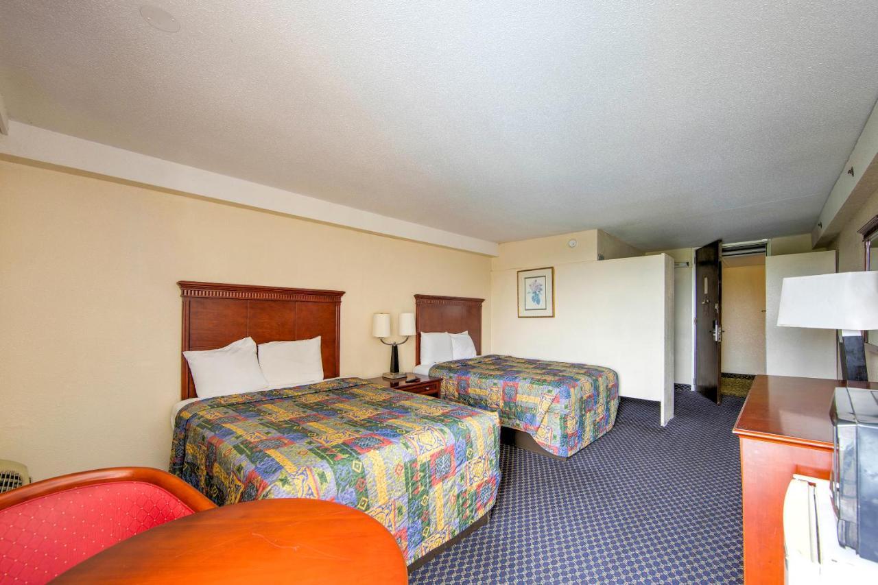 Travel Inn Petersburg Kültér fotó